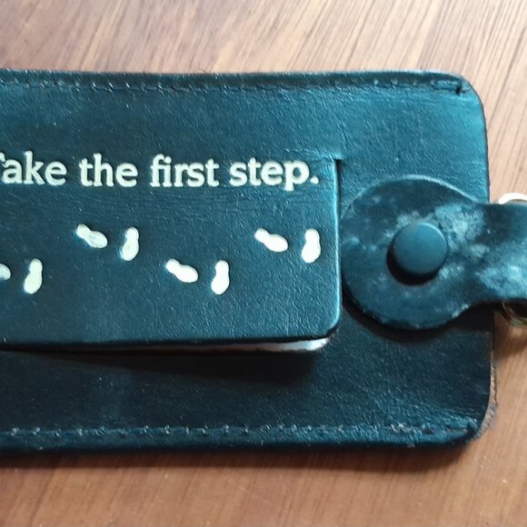 Leather Branded Luggage Tags: Authentic! - Picture 2 of 4